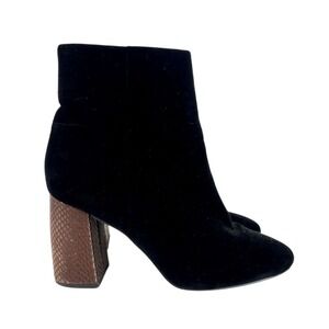 BCBGeneration Booties‎ Black Suede Block Heel Ankle Size 8